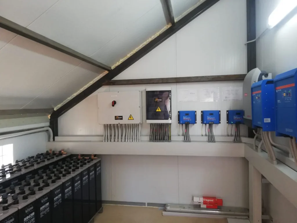 Autonomía energetica con placa solares con baterías