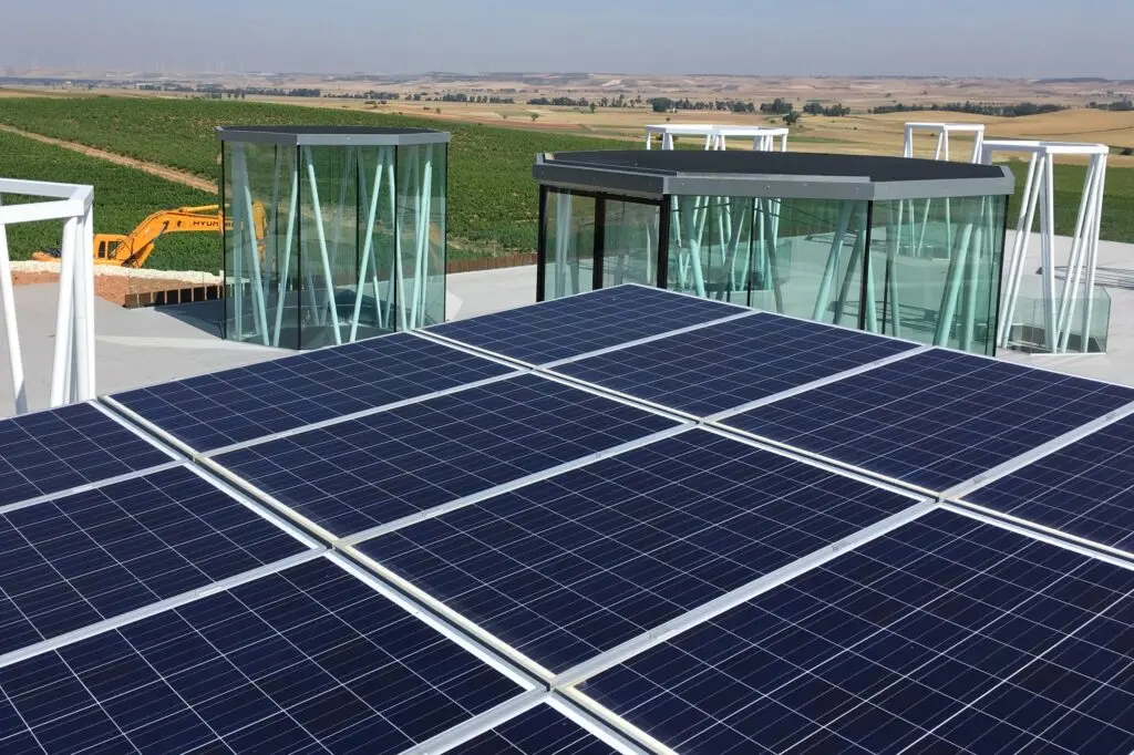 bodegas buezo energía solar